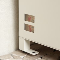 扉を開けなくても荷物の確認できるスリット窓付き