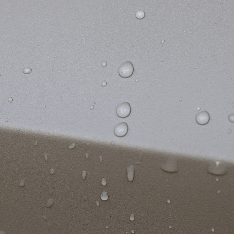 ガルバナイズド処理を施しているため、錆びにくい仕様