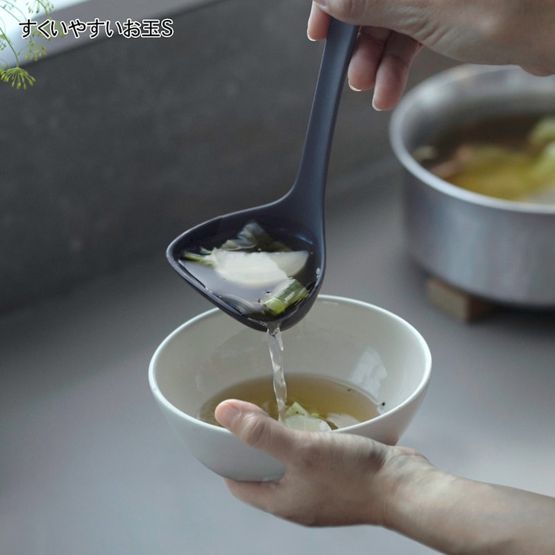 細口のボトルやマグカップにも