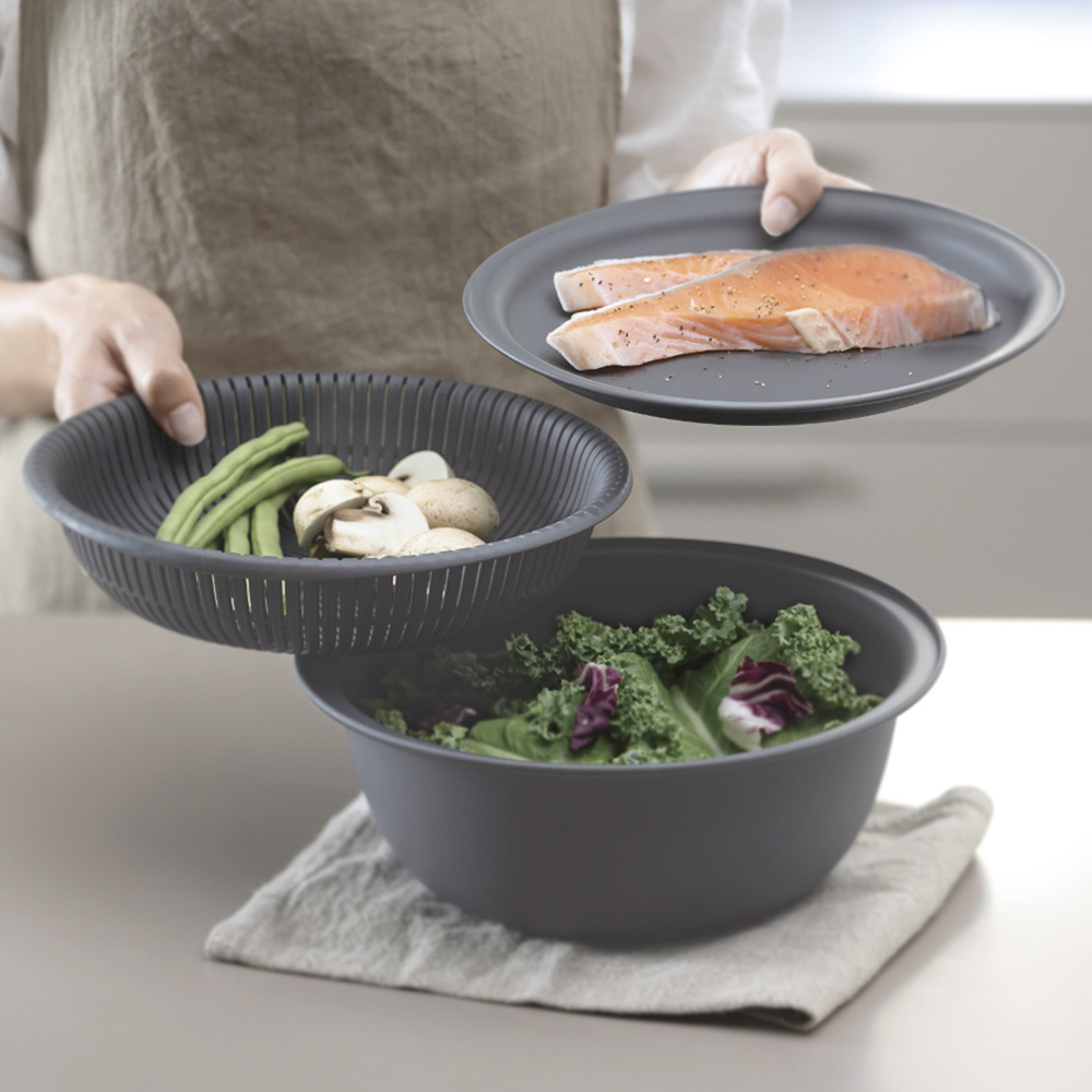 【マーナ/MARNA】電子レンジ調理もできる重なるザルボウル3点セット