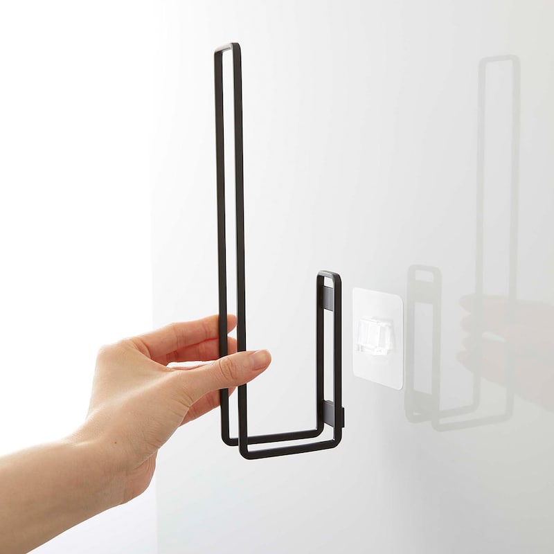 フィルムフックに差し込むだけの簡単設置