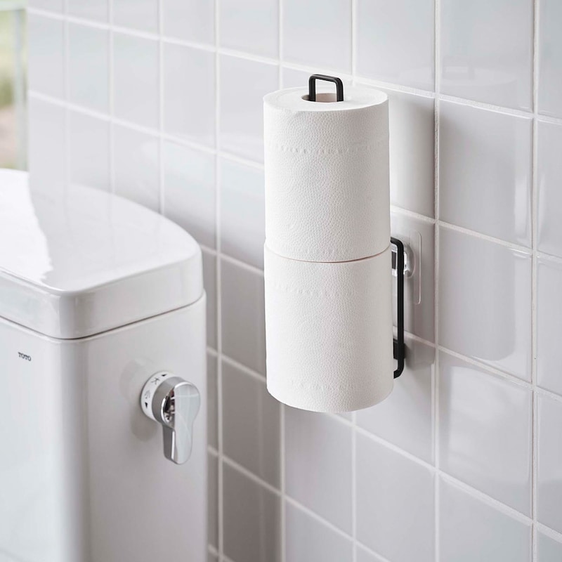 トイレットペーパーを2個収納できます