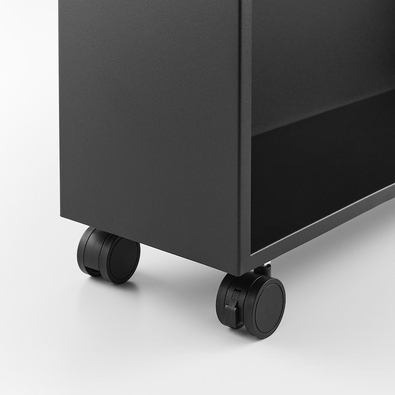 キャスターはストッパー付きなので勝手に動くこともありません