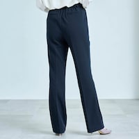 モデル身長168cm／M ※写真は撮影用のため股下＋6cmになります。