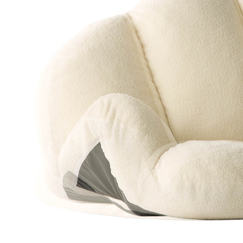 座面両端のひじ掛け部は14段階リクライニング