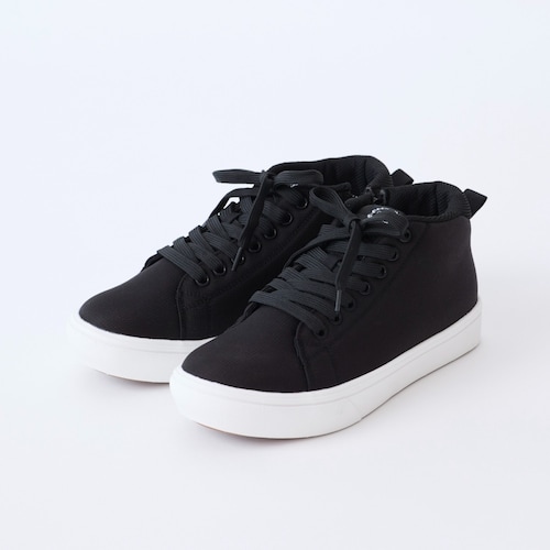 防水ハイカットスニーカー