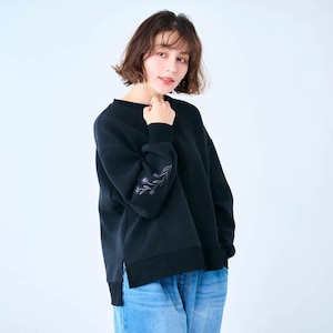 ブラック
