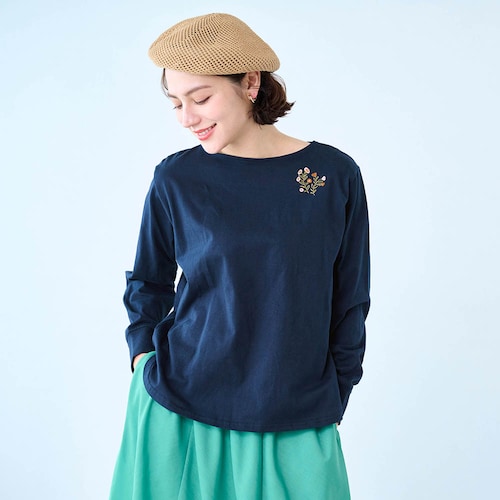 1枚で決まる刺繍のロングTシャツ 「ミニラボ」