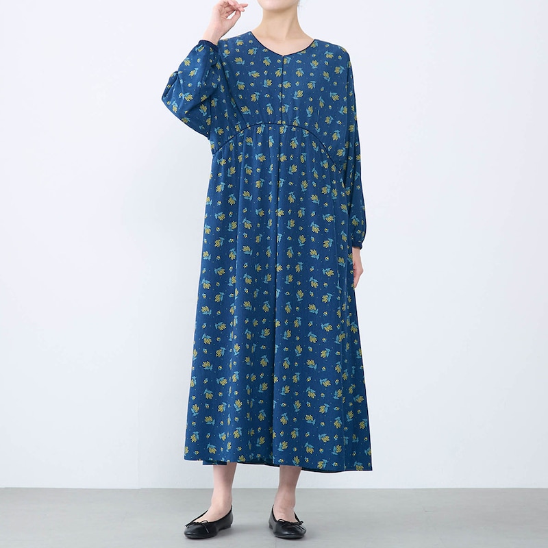 モデル身長168cm／M　※写真は撮影用のため着丈＋6cmになります。