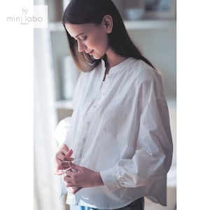 【ミニラボ/mini labo】繊細な刺繍が美しい白いブラウス/ノラ 「ミニラボ」