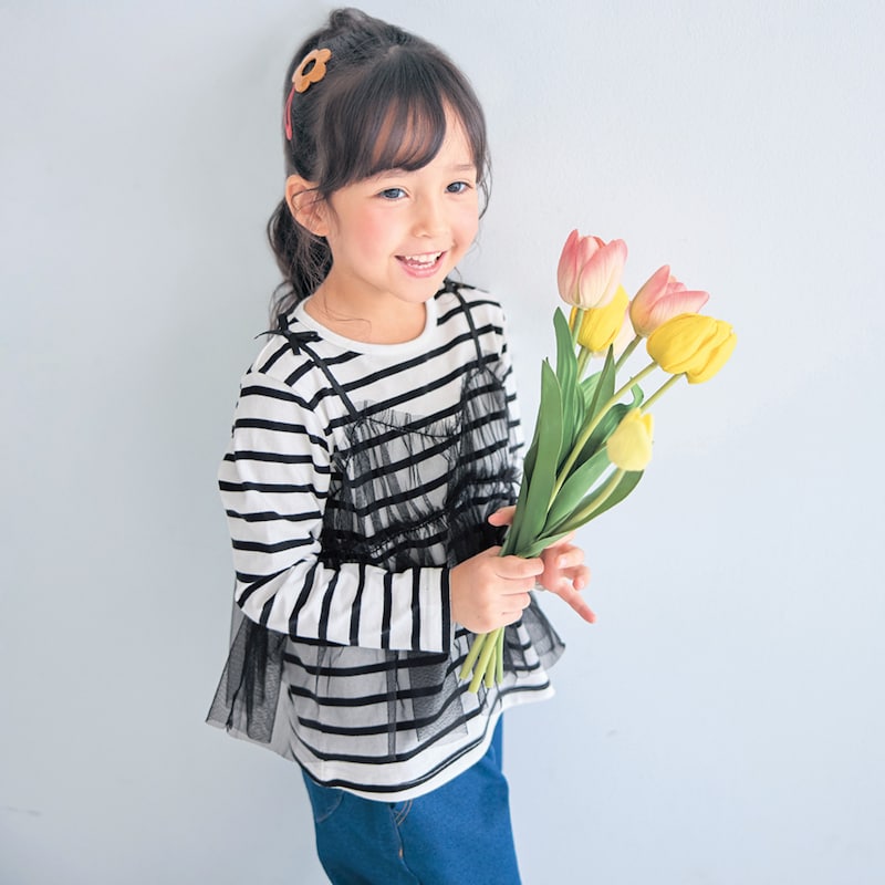 ブラックボーダー×ブラック／モデル身長108.5cm・サイズ110