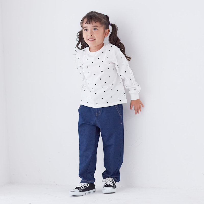 ネイビー／モデル身長106cm・サイズ110