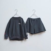 スミクロ ※こちらの画像が最も近いお色味です。