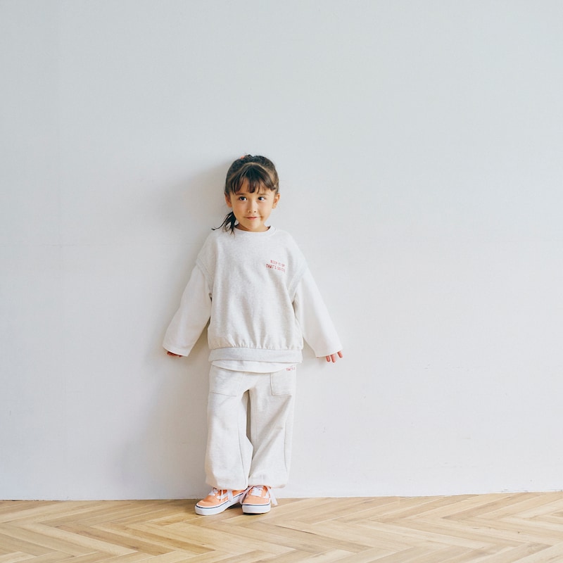 モデル身長105cm、110サイズ着用