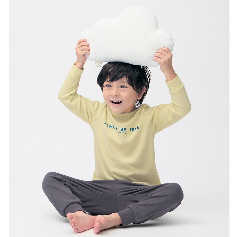 ホワイトレモン×チャコール／モデル身長111cm・サイズ110