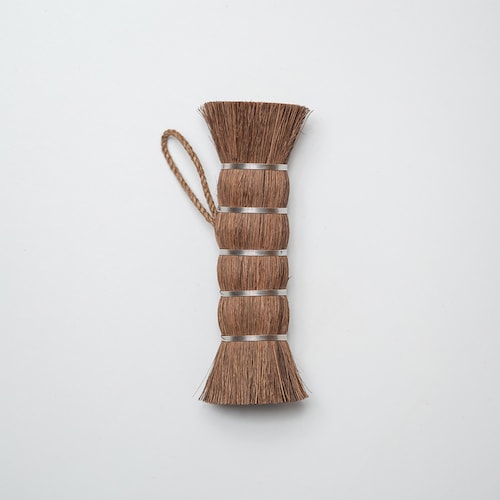 「頑固な汚れを、角まで落とす」棕櫚（しゅろ）のやさしいたわし【ささら】［日本製］