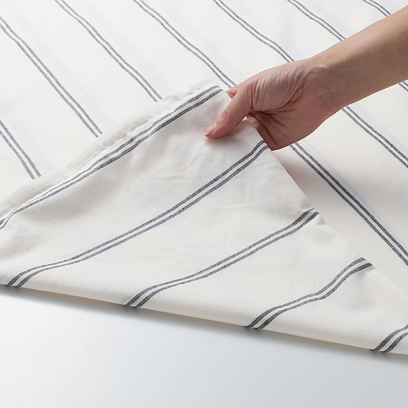 裏面も同じ表側と同じストライプ柄