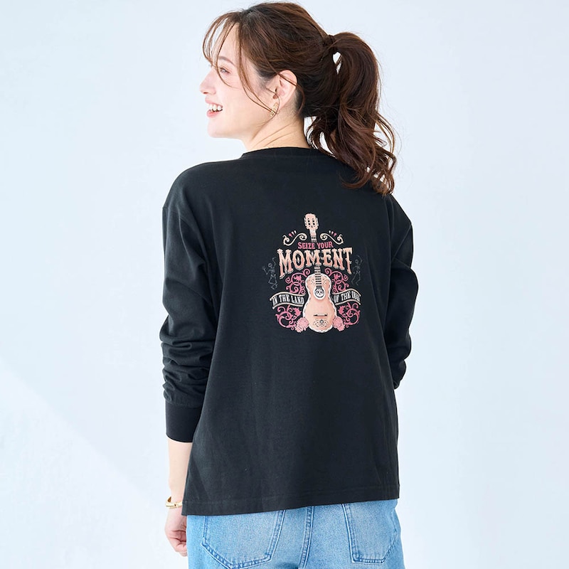 モデル身長168cm／M　リメンバー・ミー着用