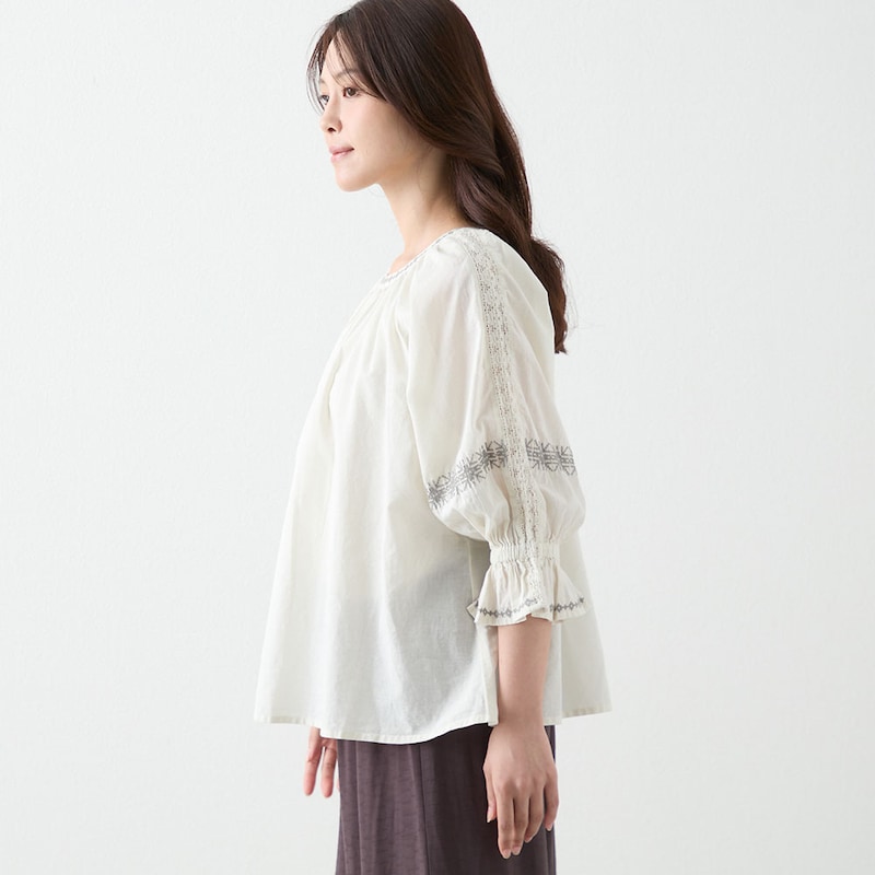 モデル身長163㎝／M