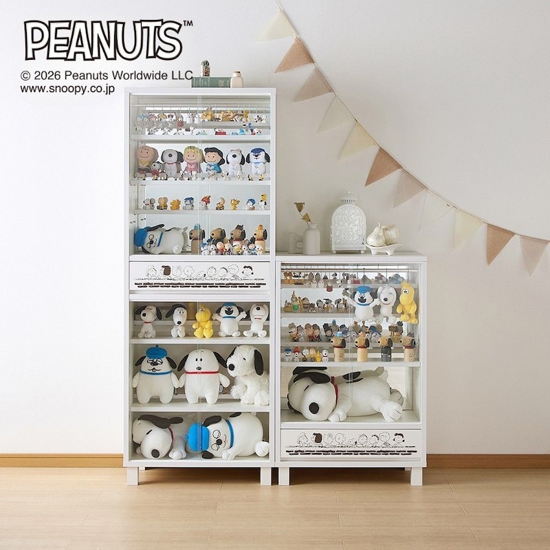 ※ディスプレイしているぬいぐるみ・フィギュアは株式会社タカラトミーアーツの商品です。（こけしを除く）