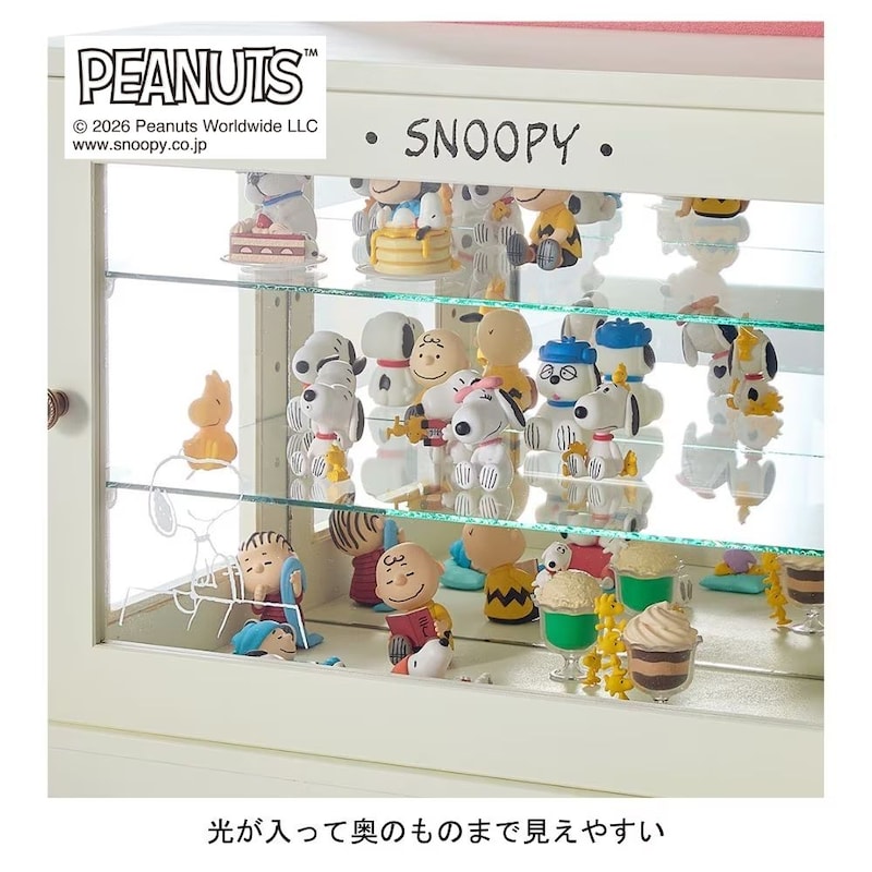 ※ディスプレイしているぬいぐるみ・フィギュアは株式会社タカラトミーアーツの商品です。