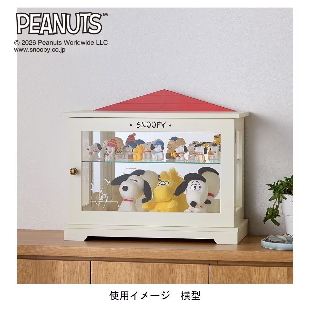 ※ディスプレイしているぬいぐるみ・フィギュアは株式会社タカラトミーアーツの商品です。