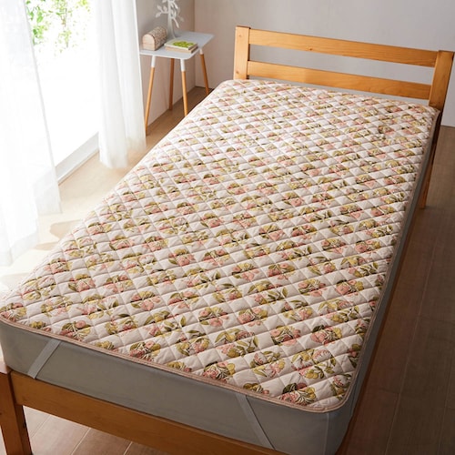 綿素材を使った敷きパッド／春のブーケ 「ミニラボ」