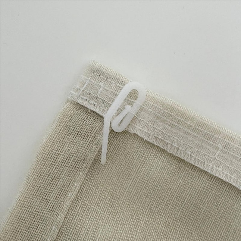 ※アジャスターフックではないため、長さの調整はできません