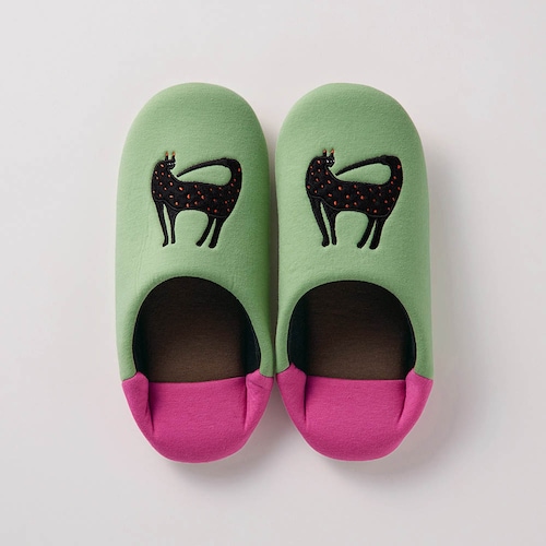 アートを楽しむスリッパ