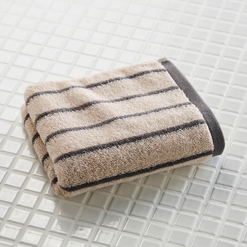 チャコールストライプ