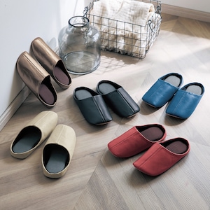 【ベルメゾン】サイズ展開豊富な合皮ルームシューズ