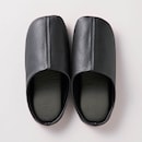 チャコールグレー