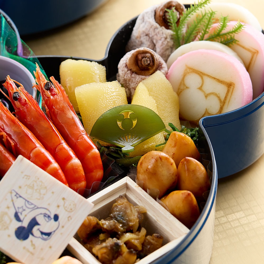 ディズニー　ミッキーマウス　ファンタジア　三段お重箱　おせち19cm おまけ付き 予約商品】［9月30日まで 5%OFF］ おせち・三段重「ファンタジア