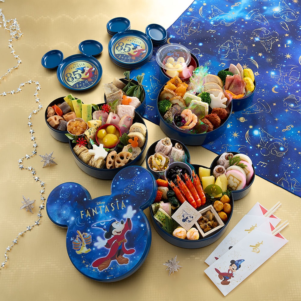 ディズニー　ミッキーマウス　ファンタジア　三段お重箱　おせち19cm おまけ付き 予約商品】［9月30日まで 5%OFF］ おせち・三段重「ファンタジア