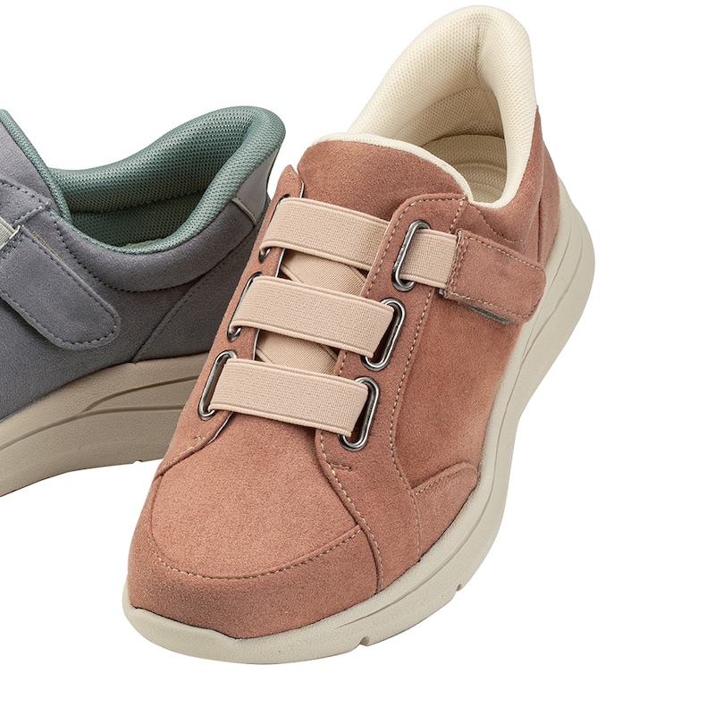 ピンクベージュ