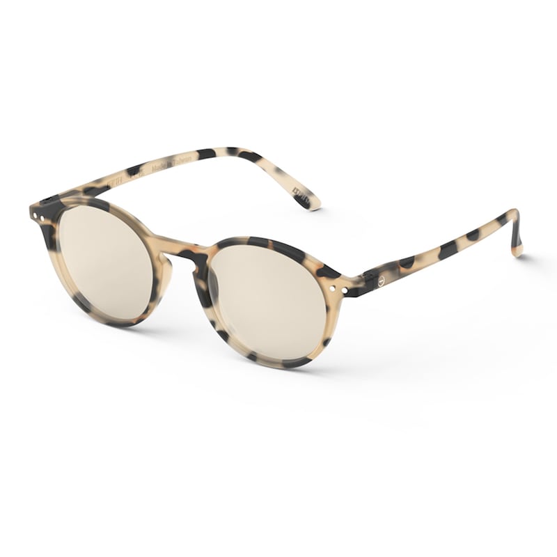 ライトブラウン