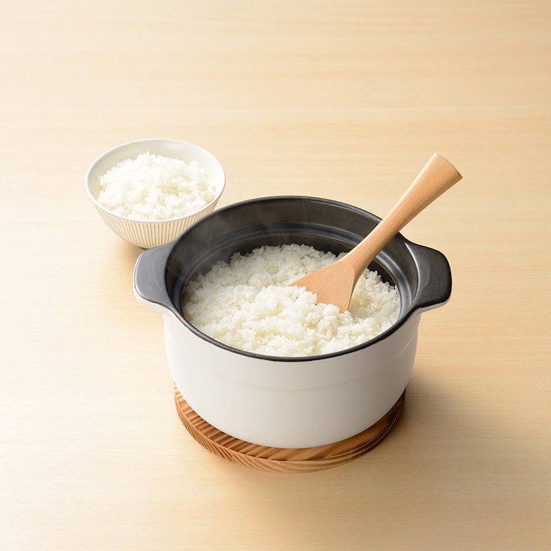 ３号炊き/電子レンジでもたっぷり３合のごはんがふっくら美味しく炊ける