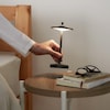 【ディ クラッセ/DI CLASSE】コンパクトで持ち運びやすい充電式ポータブルランプ「パーラ/Pala」