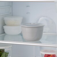 フタが本体に吸着するので、保存容器としても使えます