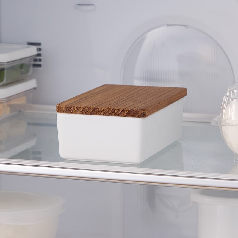 卓上で使ったあとは、蓋を閉めてそのまま冷蔵庫に入れて保存できます