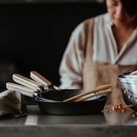 調理時に鉄分が料理に溶出。女性にうれしい鉄分摂取も期待できます