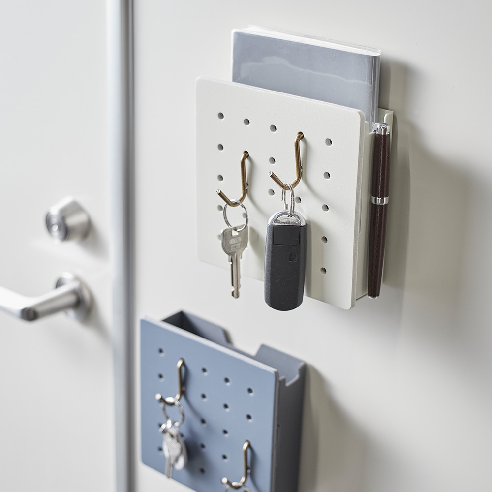 【ベルメゾン】見せる・隠せるでおしゃれ見え!マグネット収納