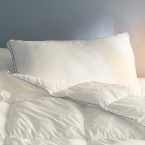 高反発ウレタンでしっかり支えるふかふかホテルクオリティー枕