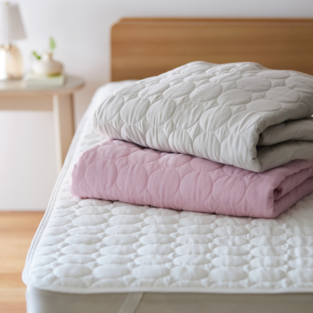 やわらかな綿ガーゼの敷きパッド