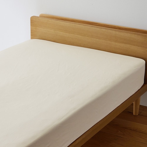 洗いをかけた綿素材のボックスシーツ