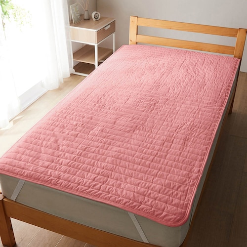 洗いをかけた綿素材の敷きパッド