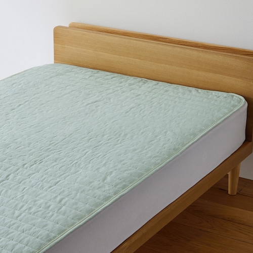 洗いをかけた綿素材の取り換え簡単！置くだけ敷きパッド