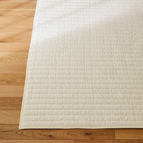 洗いをかけた綿素材の撥水キルトラグ