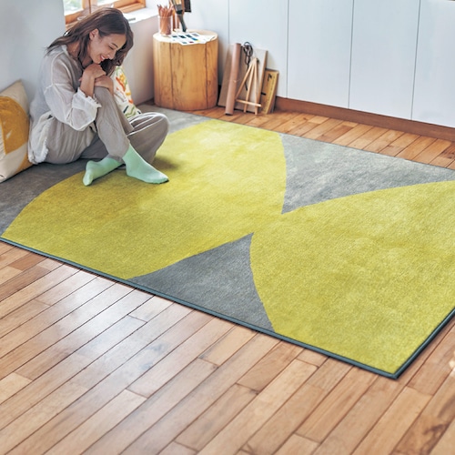 アートを楽しむウレタン入りシェニールラグ