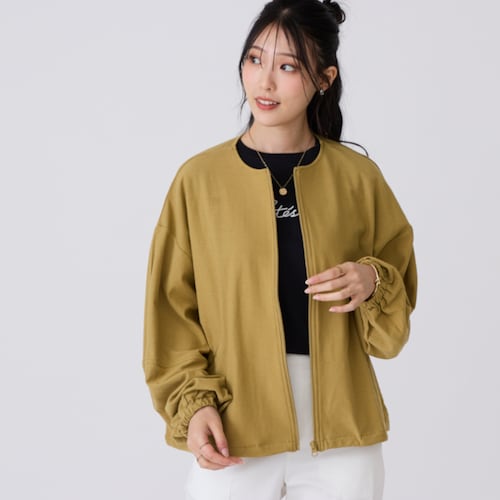 綿素材のジップジャケット